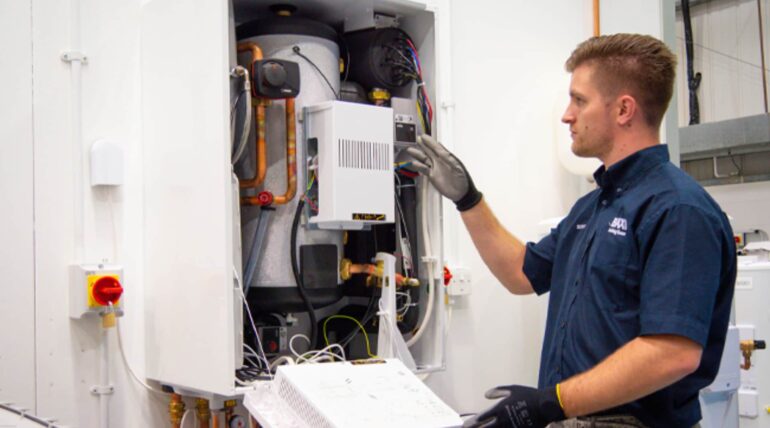 heat pump installation services Manchester